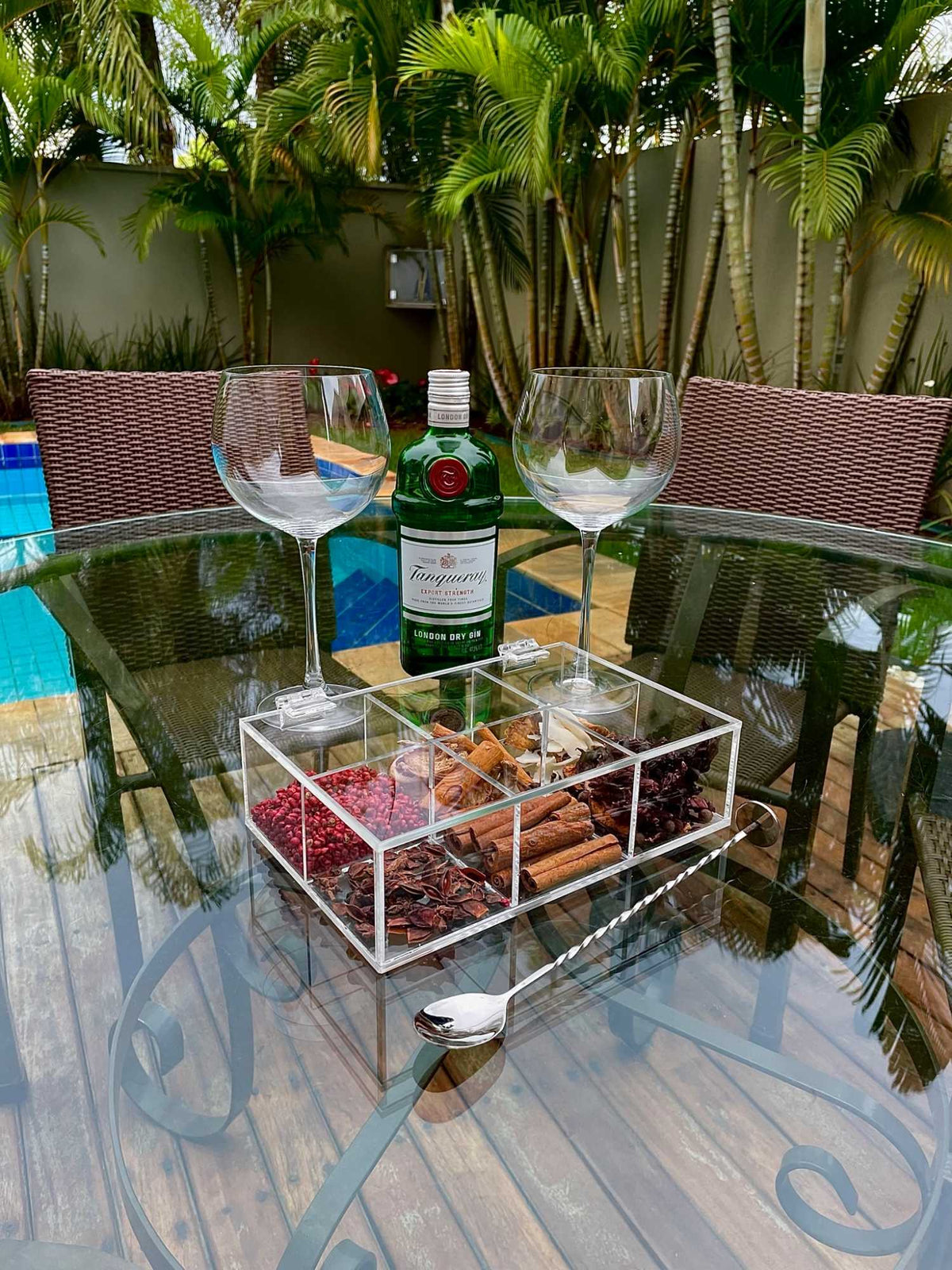 Caixa para Gin em Acrílico com Divisórias | Vitre Decor