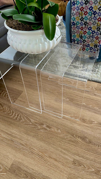Mesa Lateral em Acrílico Rennes | Vitre Decor