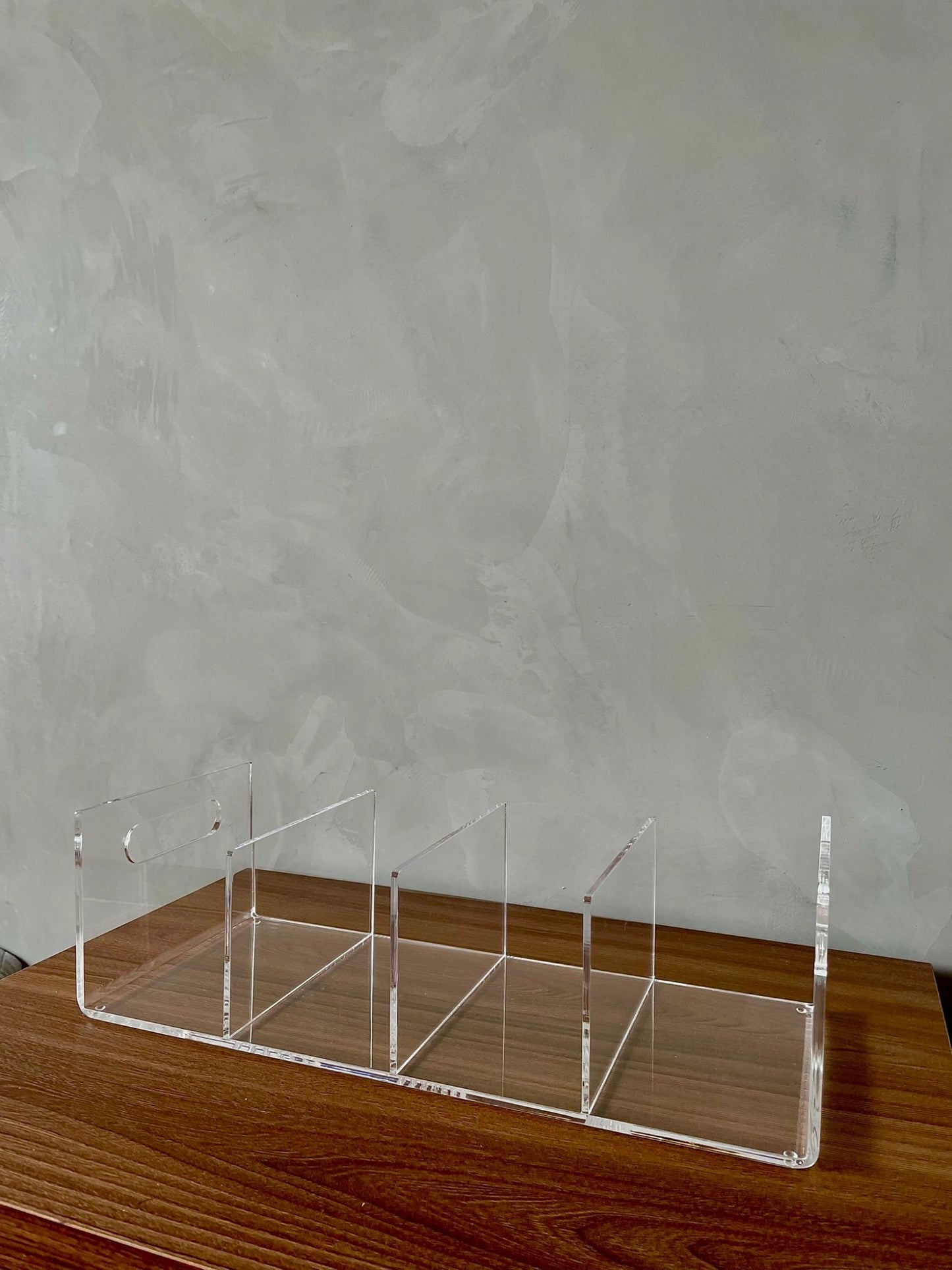 Organizador de Bolsas em Acrílico Catânia | Vitre Decor