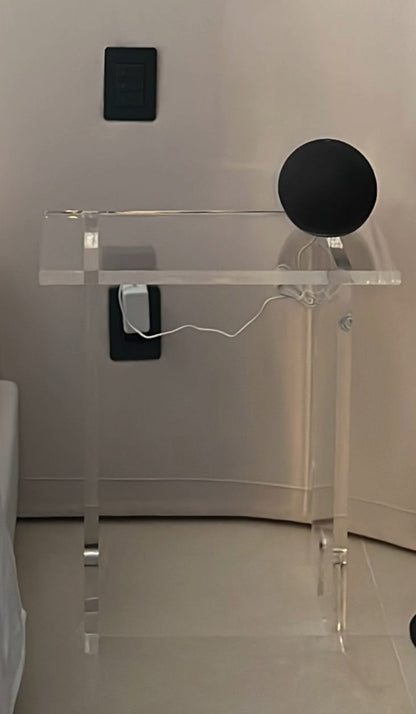 Banco em Acrílico Grenoble para Quarto e Sala | Vitre Decor